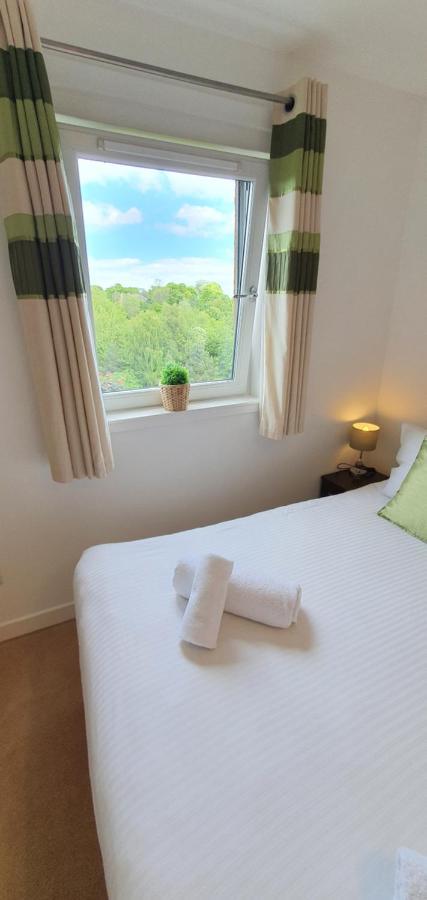 Lochend Park View Apartment Edimburgo Esterno foto