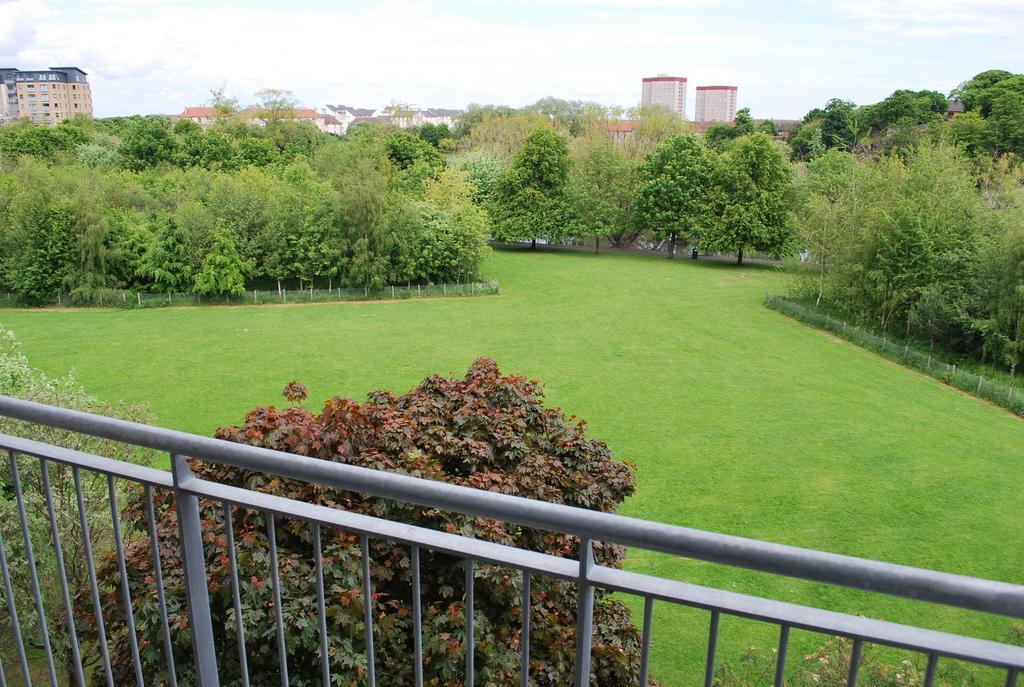 Lochend Park View Apartment Edimburgo Esterno foto