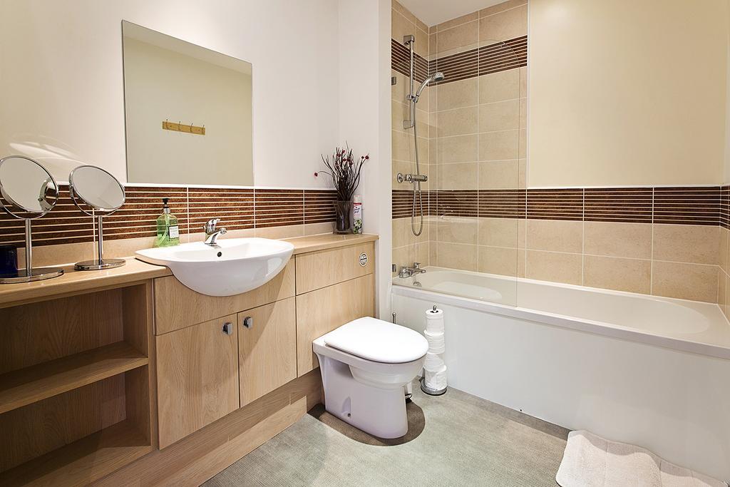 Lochend Park View Apartment Edimburgo Esterno foto