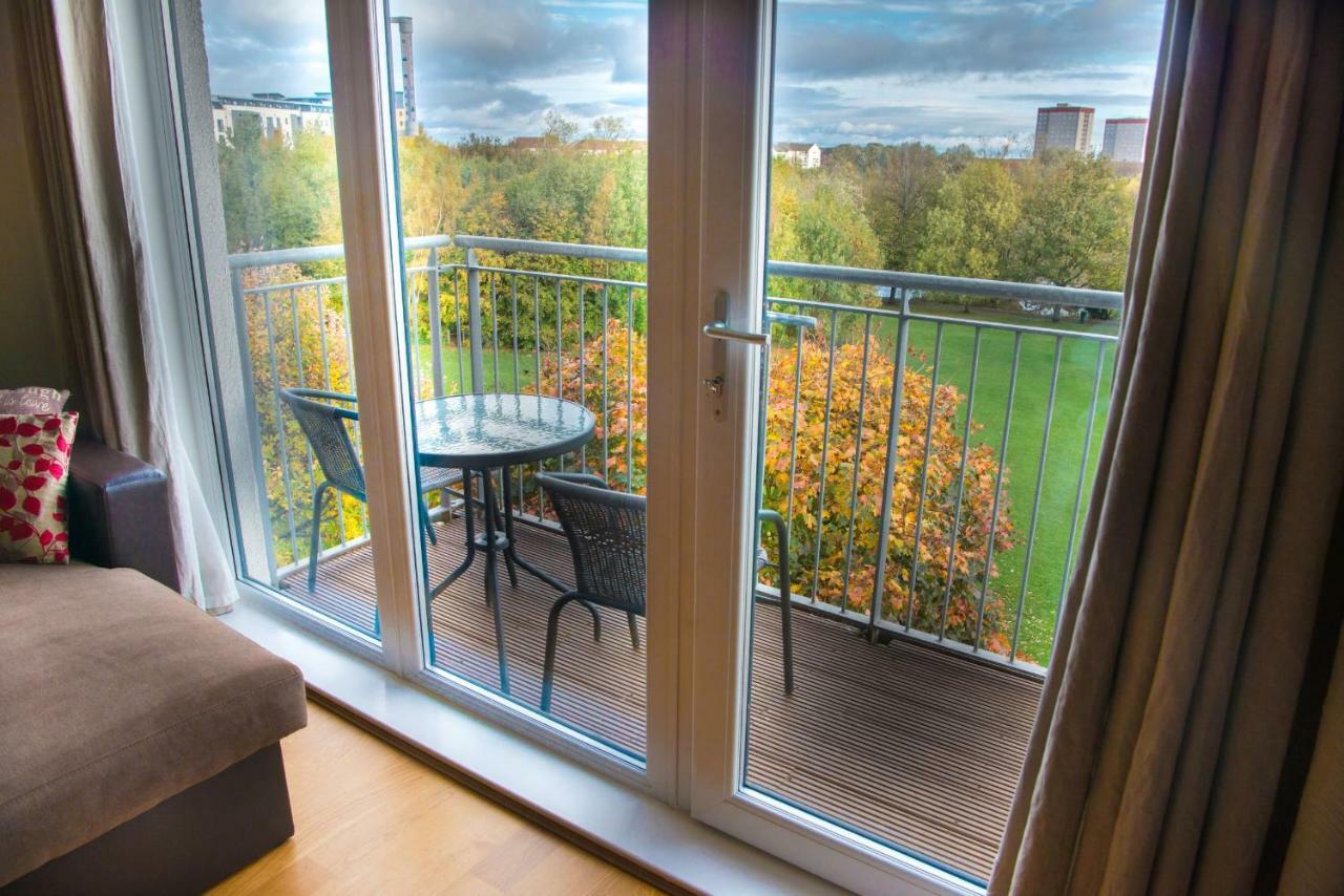 Lochend Park View Apartment Edimburgo Esterno foto